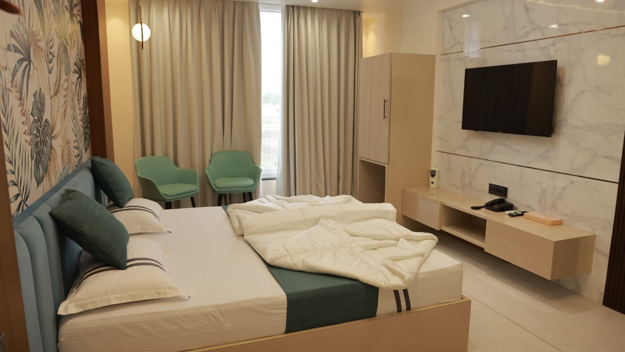 Luxury Double Bed Room 3