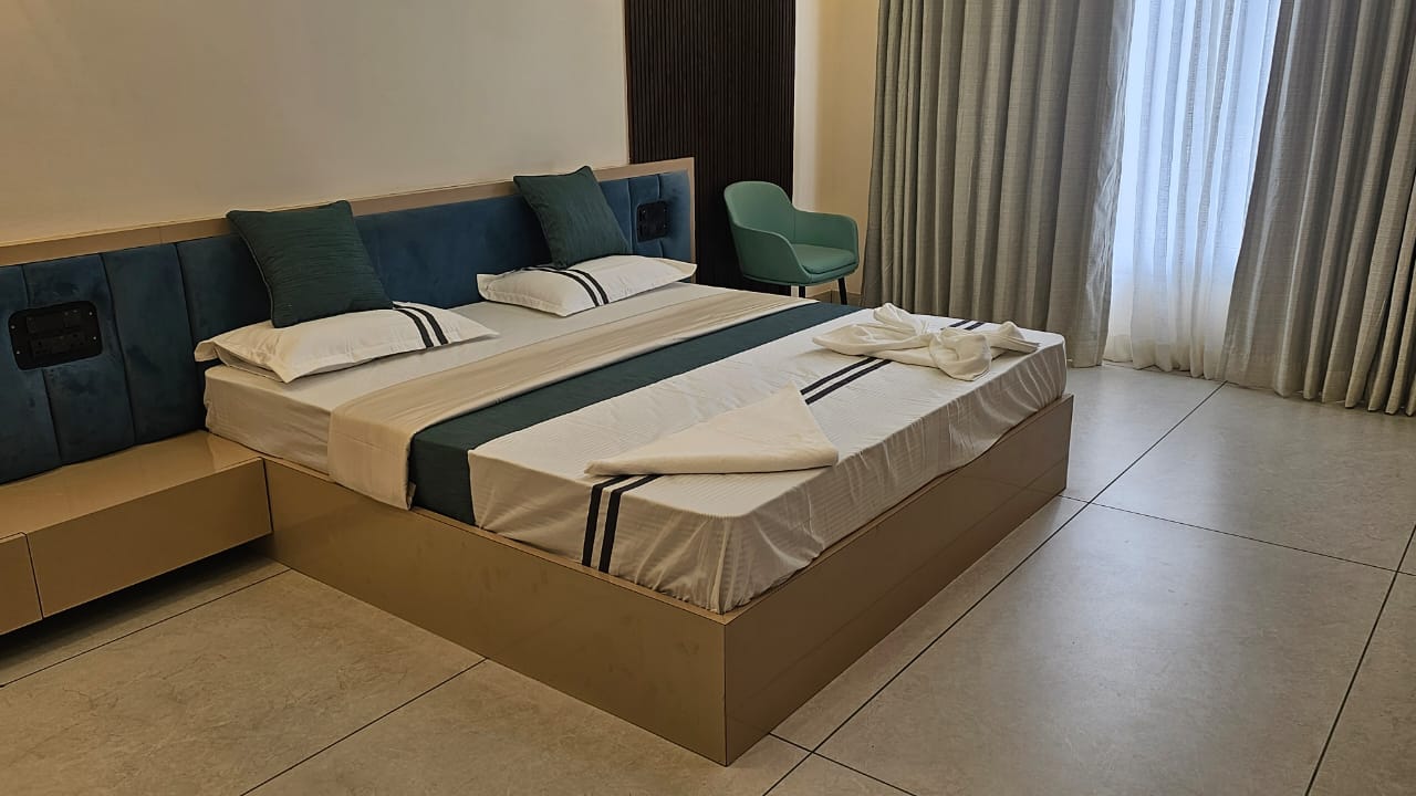 Delux Single Bed Room 1